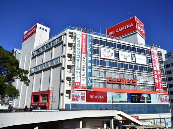 ビックカメラによるイヤホンの擬人化がレベル高すぎるｗｗｗｗ　「当店スタッフがイラストにしました」