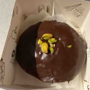 Sidecar Doughnuts 1個　 7ドル! 限定スペシャルっていうから買っちゃう