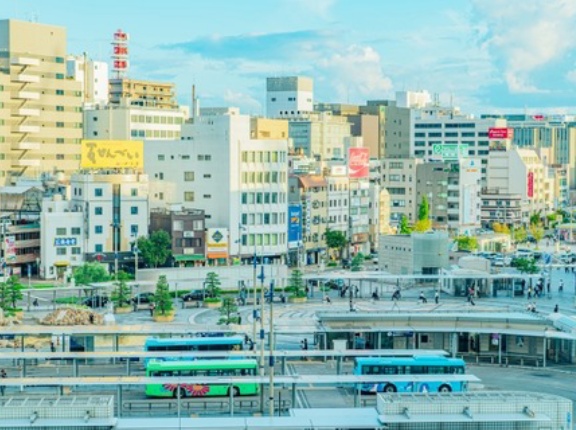 高松「50万都市です、交通の便良いです、災害少ないです、ジメジメしません」←こいつ最強の地方都市よな