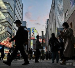 外国人「日本人の人口が1億2000万人を下回ったらしい！」　海外の反応。