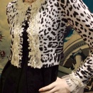 ニュース❗sale80%OFF❗️⭐️シシリアトリアノンカーデ⭐️オフ白×ヒョウ、本日売れています！残り１枚❕