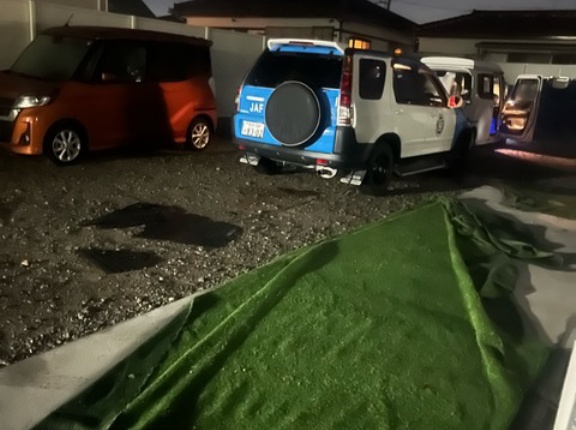 JAFが来ていて💦💦😅