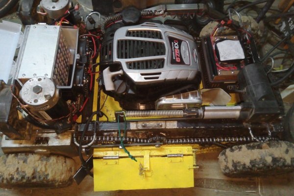 ラジコンのぶろぐ ラジコン草刈機自作