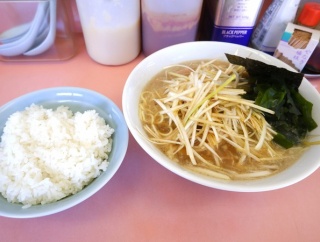 ラーメンショップ　橋戸店　～　ネギラーメン+半ライス