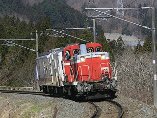 春の磐越西線