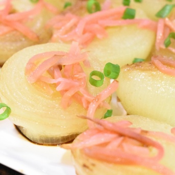 トロっと甘く♪玉ねぎの紅しょうが焼き