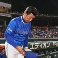 三浦大輔監督、DeNA球団から２年間の契約延長を固辞していた…