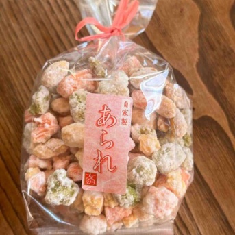 大磯町高麗　友月堂の自家製ひなあられ