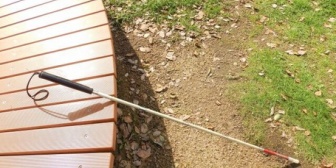 「白杖は視覚に障害のある方が使うものです」と注意されましたが…