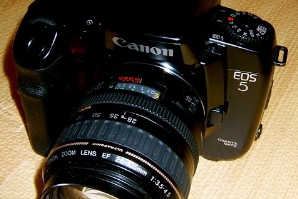 ☆るなパパのカメラ日誌 - CANON EOS5QD