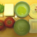 『豆腐とトマトのにんにくバジル和え』の画像