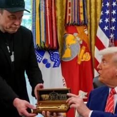 トランプ大統領はインサイダー取引をしているのか？「イラン戦争は長引いてよい」