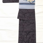 ぶどうの木の小りす