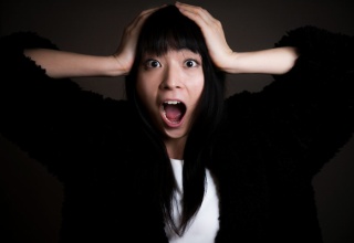 【動画】さまぁ〜ず三村の女子お触り動画、今なら絶対許されないｗｗｗｗｗｗ