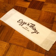 【福岡 博多】Eggs ’n Things　エッグスンシングス　シャインマスカットパンケーキ
