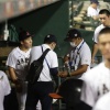 浅野翔吾が左翼守備で左手首負傷か　直後の打席で3球三振、5回に代打送られる