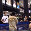 ポーカー大会に潜む謎の女性！田中圭の背後に何が？