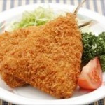 義父「ワイ君、娘を頼むよ！」ワイ「ありがとうございます！大切にします（アジフライにｿｰｽﾄﾞﾊﾞｰ）」