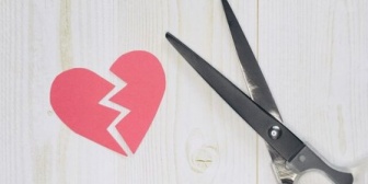 「相手の性格は変わらないから離婚を考えた方がいい」と主治医にたびたび言われている