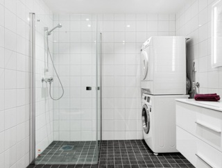 社会人ってマジで毎日朝シャワー浴びて歯磨きして身支度して出社してんの？