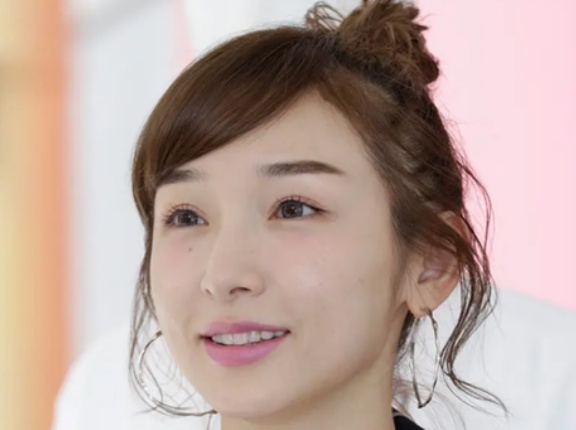 【画像】加護亜依さん(36)、体操服で街を闊歩してしまう……