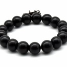 天然黒檀が導く、祈りと日常をつなぐブレスレット。