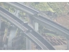 【熊本地震】九州自動車道、崩壊!!!!! 【熊本地震】九州自動車道、崩壊!!!!!