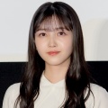 【画像】久保史緒里さん、裸エプロンで横乳のラインを見せてしまうｗ ｗ ｗ ｗ