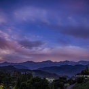 夜と朝の間