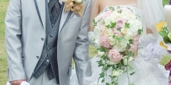 友人が人妻を好きになり、旦那に慰謝料を払って離婚させ、結婚した。その前にも別の夫に慰謝料を払ってたらしい。新居に招かれたとき、私も彼女のことが好きだったことに気づいた。