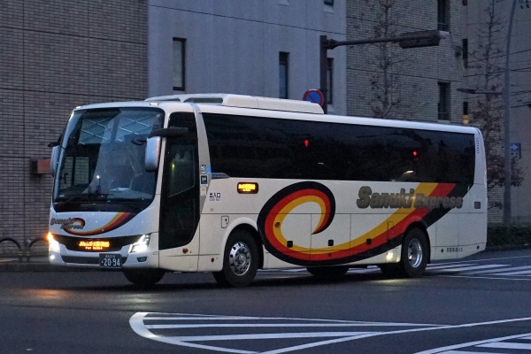 JR四国バス　三菱ふそうエアロエース　高速路線バス 2024.8.17 ジェイアール四国バス 674-6903【再掲】 ［オリーブ