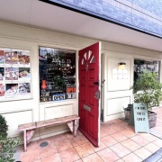 【東京 新大久保】CAFE SECRET WINDOW　ショコラパンケーキ/SAKURAパンケーキ