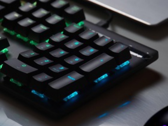 キーボードって1000円くらいから数万円するものまであるけど