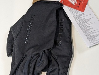 冬のロードバイク グローブは薄手か厚手か？ 手の冷えが“パワーと操作性”に与える影響とは