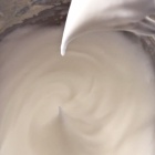 オーブンいらずで簡単！フライパンでしっとりふわふわミニクリスマスケーキ！