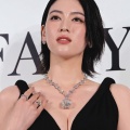 【芸能】三吉彩花、背中に大胆な一輪の花タトゥーが賛否沸騰