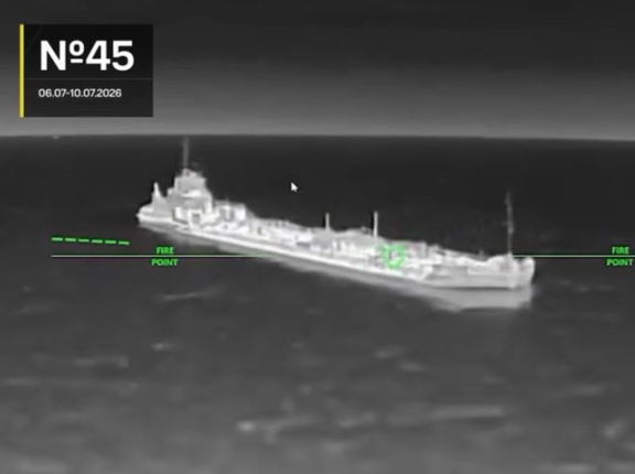ウクライナ、アゾフ海への無人機攻撃を継続…ロシアの船舶を1時間に1隻のペースで破壊！