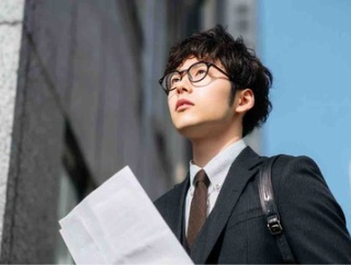 転職の迷路に、羅針盤を。人材業界を目指すあなたに「HRの砦」という選択肢
