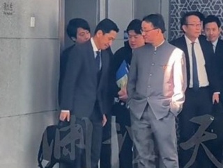 中国はポケットに手、日本は首をすぼめて…日本屈辱映像拡散＝韓国の反応