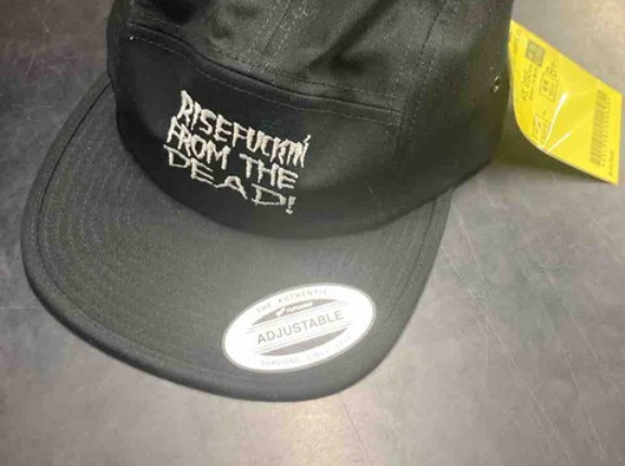 少量ですが、日本人PUNK/HC多めで中古アパレルが入荷!!