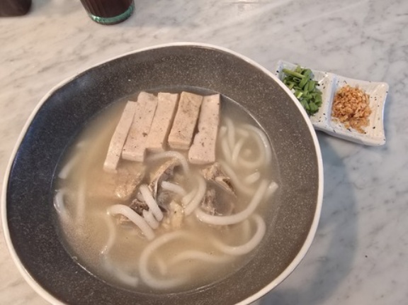 新しい経験を積もう！ベトナム料理店