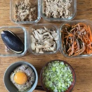 葱が入ると食卓がいい色合いに