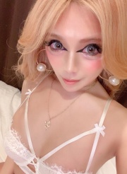 Osaka Escort girl Sayo specializes in erotic massage and intercrural sex services