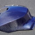 15〜25YZF-R1/R1M用タンクカバー/25ver/ブルーケブラー×カーボン綾織受注再開いたしました