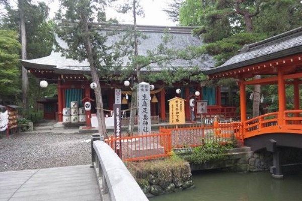 生島足島神社 信州のパワースポット