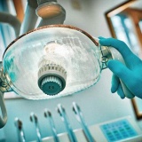 彡(ﾟ)(ﾟ)「なんや歯が痛いな…」