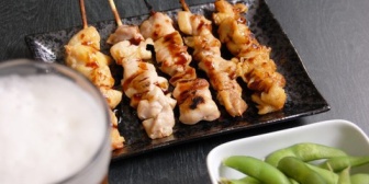 酒と焼鳥を好んで毎日5000kcalを摂取していたyoutuberが半年で少し痩せていた。炭水化物を抜くのが肝心だな…