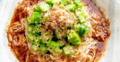 【そうめんさえあれば限界でも作れる】連休明けにちょうどいい、ラクうまそうめんレシピ3選