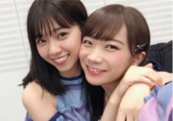 もう見た!? セーラー服、クソかわええw 西野七瀬×秋元真夏の『無表情』公開写真キター！！！