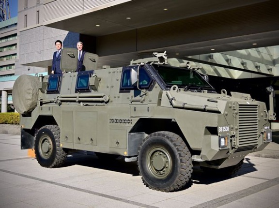 小泉防衛相とマールズ豪国防相が会談後にランニング…国内外に絆の強さアピール！